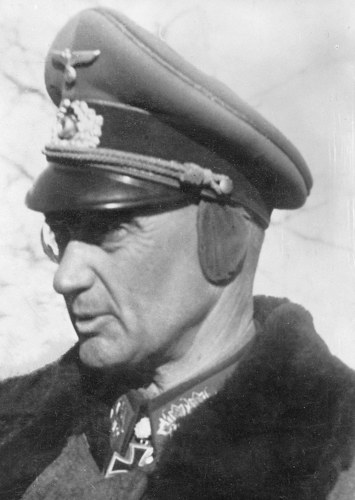 Portrait of Erich Friedrich Wilhelm Ludendorff (public domain, via Wikimedia Commons)